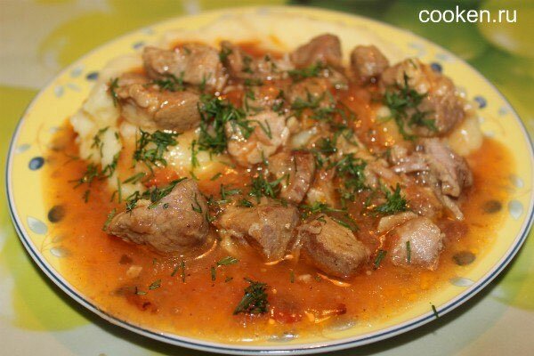 Свинина в томатной подливе - готовое блюдо