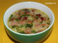 Сырный суп с плавленным сыром, копчеными колбасками и кабачком