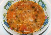 Суп с рисом и маринованными помидорами на свиных ребрышках - рецепт с фото