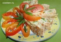 Рулеты из лаваша с сыром и помидорами - рецепт с фото