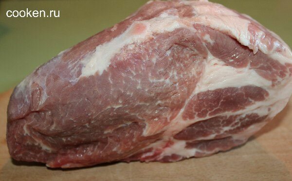Для приготовления шашлыка берем свиную шейку