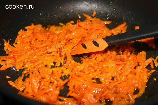 Поджарим морковь